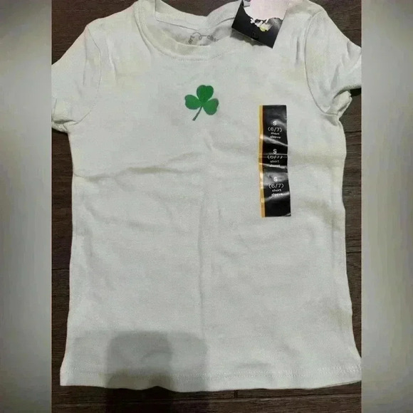 Art Class Shamrock Tee Size S 6-7 Short Sleeve Embroidered St. Patrick Spring - Picture 1 of 4